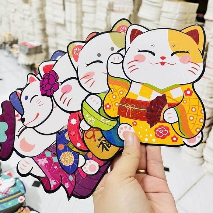 Mẫu bao lì xì mèo Thần Tài phản quang mới lạ, đẹp mắt, ra mắt trong năm 2023.