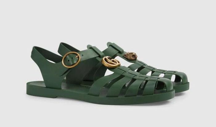 mẫu dép sandal nam kiểu quân đội cao cấp với thiết kế độc đáo