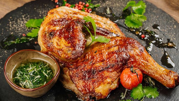 Gà nướng “Cáy pỉnh” - Điện Biên