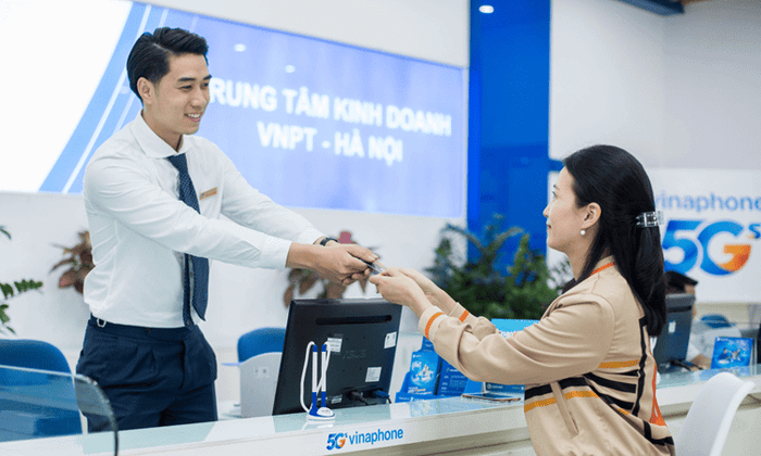Hướng dẫn mở khóa SIM tại cửa hàng giao dịch VinaPhone
