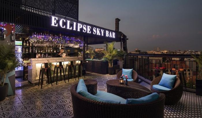 Nhà hàng hải sản Eclipse Việt Nam với không gian và view ấn tượng