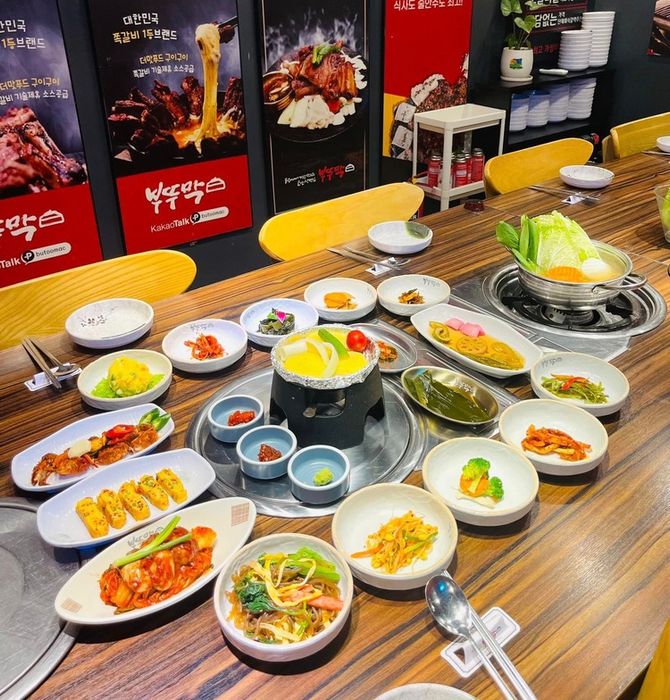 Bu Too Mac - Điểm đến ẩm thực Hàn Quốc tại Hà Nội