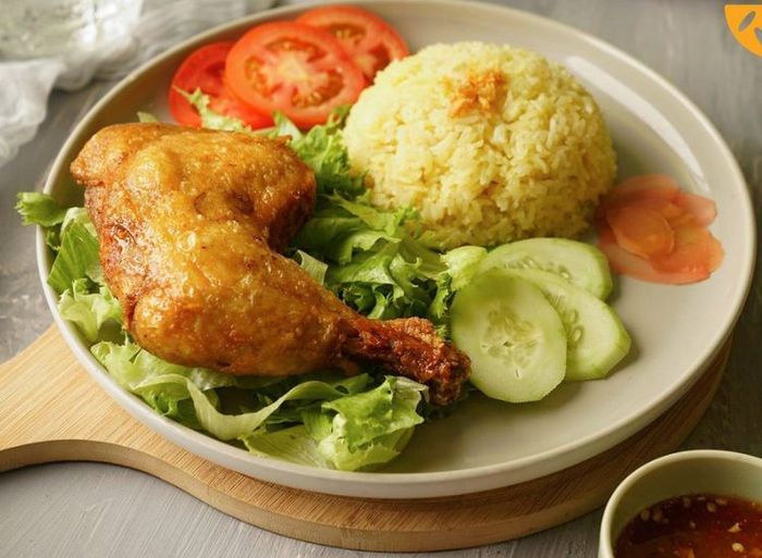 Cơm Gà Tóc Tóc Đà Lạt - Bữa sáng ngon miệng và no lâu