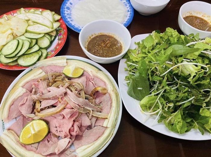 Bê Thui Mười Cầu Mống