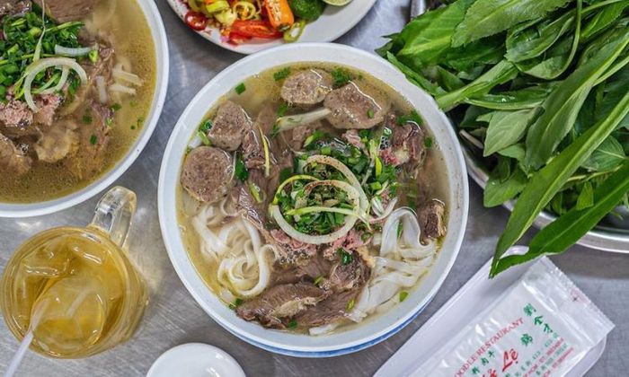 Phở Lệ Quận 5 - Địa điểm ẩm thực nổi tiếng tại Sài Gòn