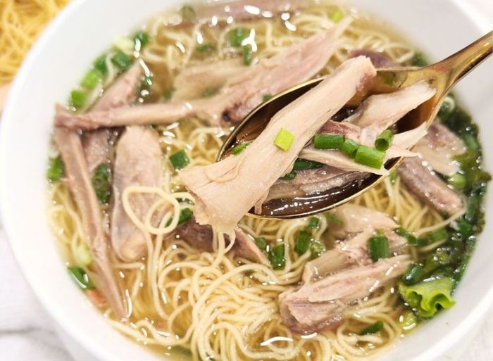 Mì Gà Ngũ Long - Quán ăn người Hoa nổi tiếng tại Quận 5