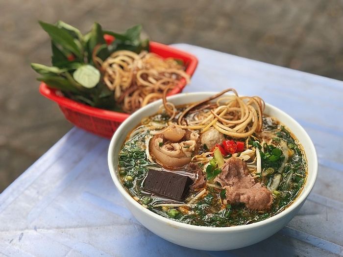 Bún bò Huế Nam Minh