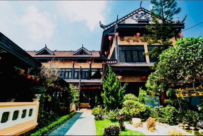 Quán cafe mang đậm nét cổ kính Vỹ Dạ Xưa