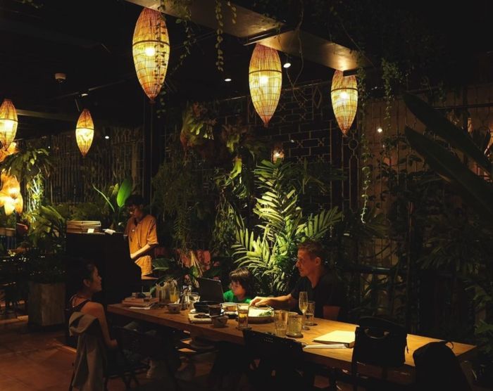 Prem Bistro & Café - điểm đến ẩm thực chay tại Quận 1