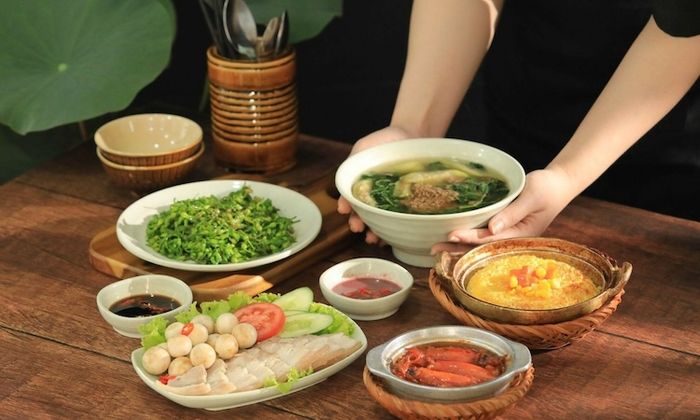 Quán cơm quê truyền thống - Cơm Niêu Thiên Lý