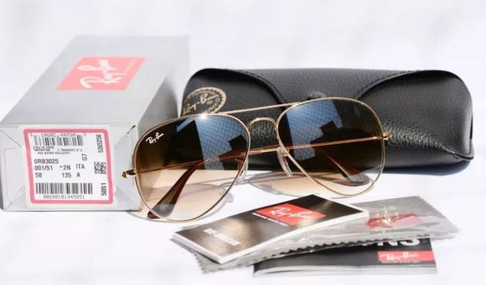 Kính nam đẳng cấp đến từ Ray-Ban