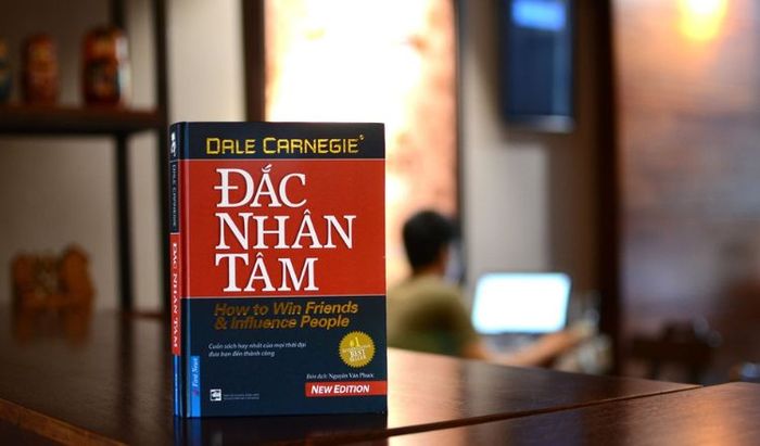 Tác phẩm ý nghĩa về cuộc sống - Đắc Nhân Tâm