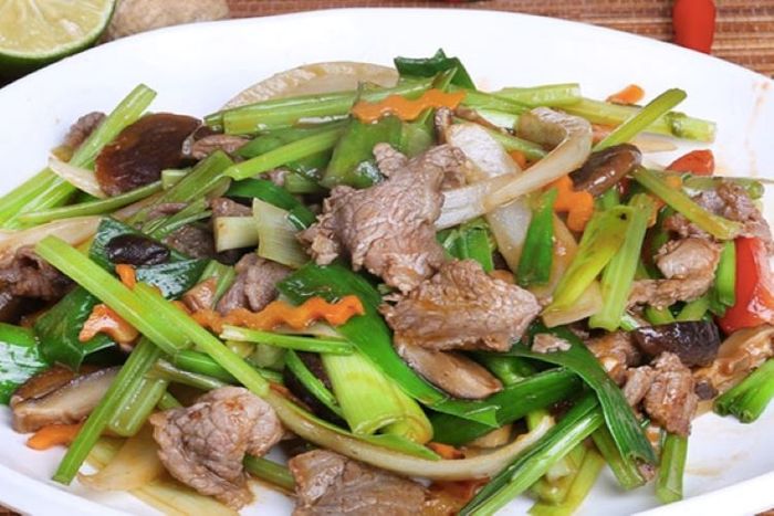 Thịt heo xào hành tây