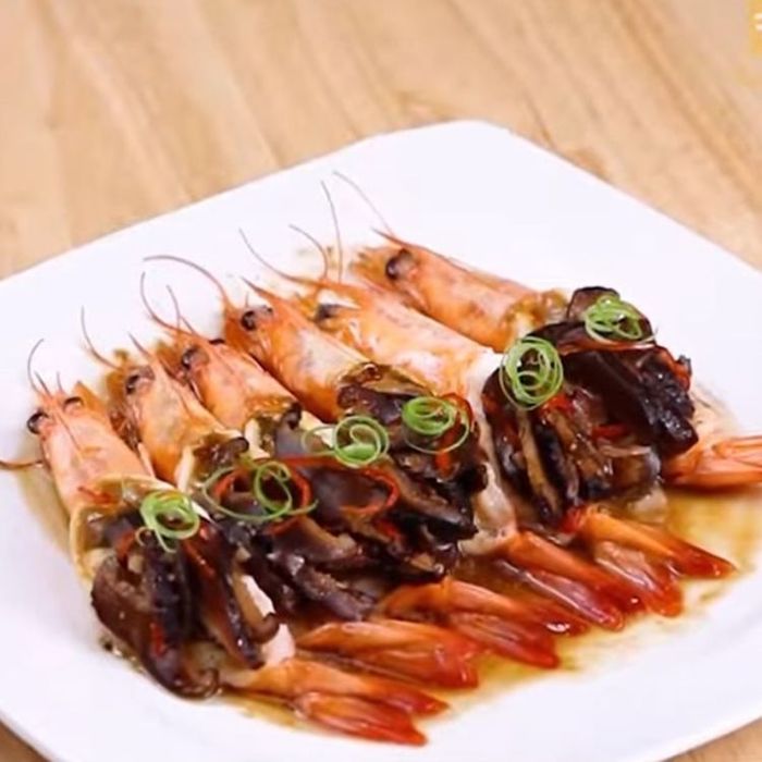 Tôm hấp xì dầu