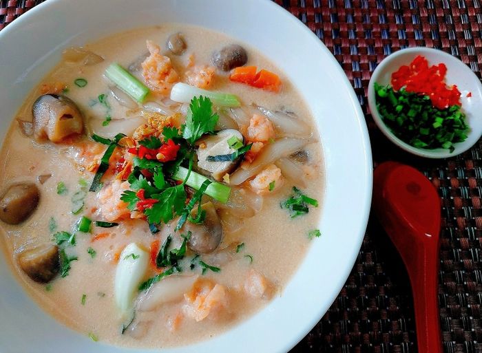 Bánh canh tôm nước cốt dừa