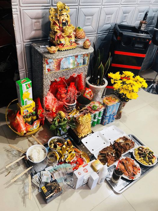 Các bước tiến hành cúng lễ trong ngày vía Thần Tài chính xác và đầy đủ.