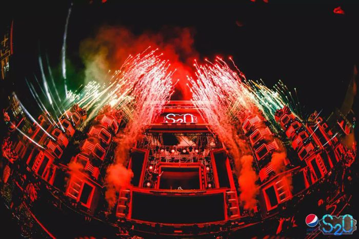 สนุกเต็มที่! งานอภิมหาสงกรานต์ S2O ที่เต็มไปด้วยสีสันจากทั่วทุกมุมโลก