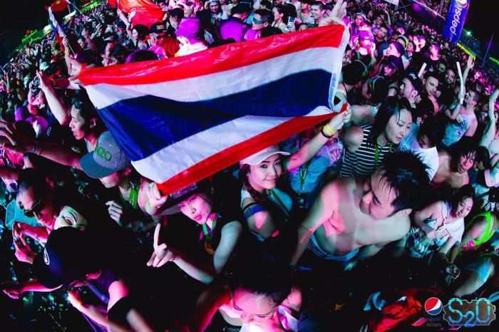 สนุกเต็มที่! สีสันจากนานาชาติในงานอภิมหาสงกรานต์ S2O ที่ทุกคนต้องไปสัมผัส