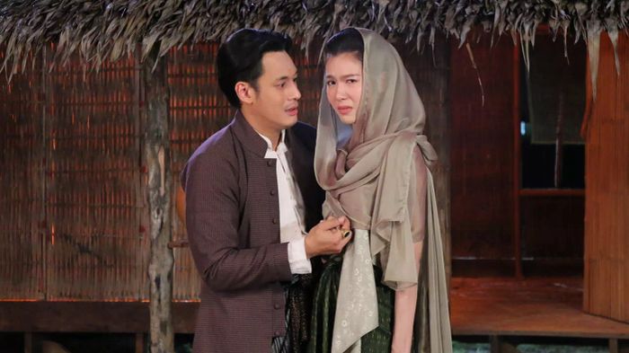 เภตรานฤมิต EP.14 ไมค์-มุกดาถูกลอบทำร้าย พากันหนีตายและมีโอกาสได้ใกล้ชิดกันมากขึ้นในขณะหลบหนี