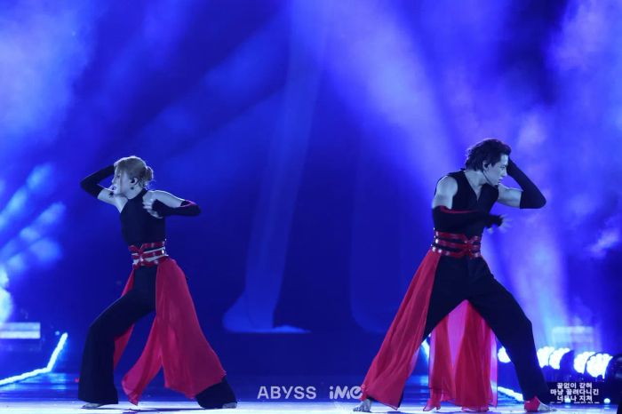 แบมแบมได้ทำสำเร็จในวงการ K-POP ด้วยการจัดคอนเสิร์ตฟูลสเกลที่ราชมังคลากีฬาสถาน ทำให้เป็นศิลปินชายเดี่ยวคนแรกที่ทำได้