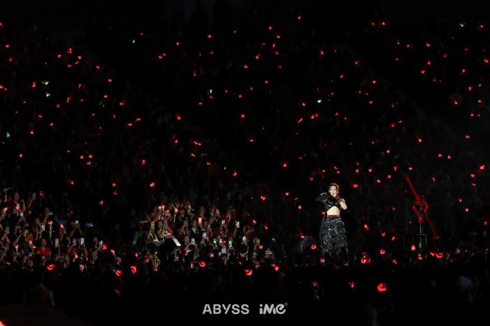แบมแบมสร้างประวัติศาสตร์ในวงการ K-POP ด้วยการเป็นศิลปินชายเดี่ยวคนแรกที่จัดคอนเสิร์ตฟูลสเกลที่ราชมังคลากีฬาสถานอย่างเต็มภาคภูมิ