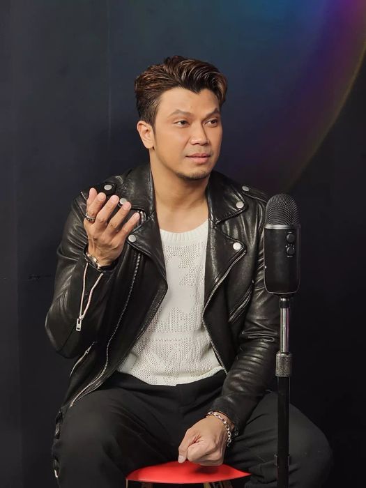 หนุ่ม กะลา เล่าเรื่องราวและเลือก 5 เพลงที่สะท้อนความทรงจำในช่วงเวลาที่ดีที่สุด และไม่อาจลืมได้ (คลิป)