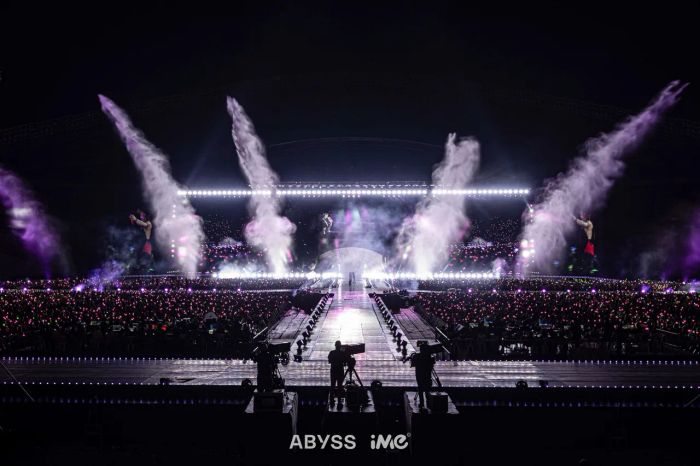 แบมแบมสร้างประวัติศาสตร์ในวงการ K-POP ด้วยการเป็นศิลปินชายเดี่ยวคนแรกที่ทำการจัดคอนเสิร์ตฟูลสเกลที่ราชมังคลากีฬาสถานสำเร็จ
