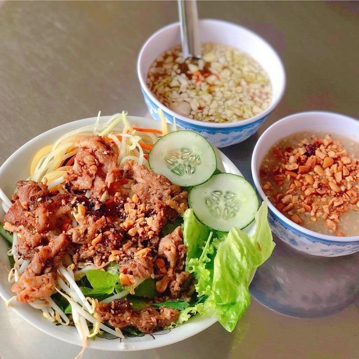 Bún thịt nướng Hội An