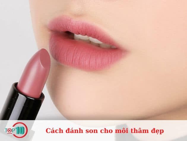 Hướng dẫn tô son cho môi thâm đạt hiệu quả tốt nhất