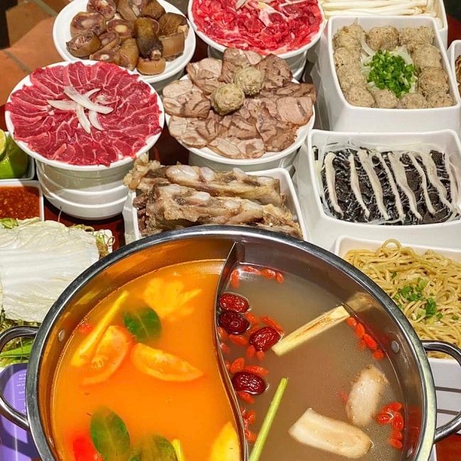 Vạn Sơn Lẩu - Nơi gửi gắm niềm đam mê ẩm thực truyền thống