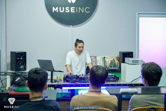 Trung tâm đào tạo DJ chuyên nghiệp uy tín