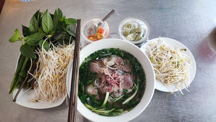 Phở L&yacute; Quốc Sư