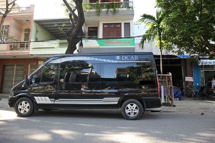 thuê xe limousine Hà Nội