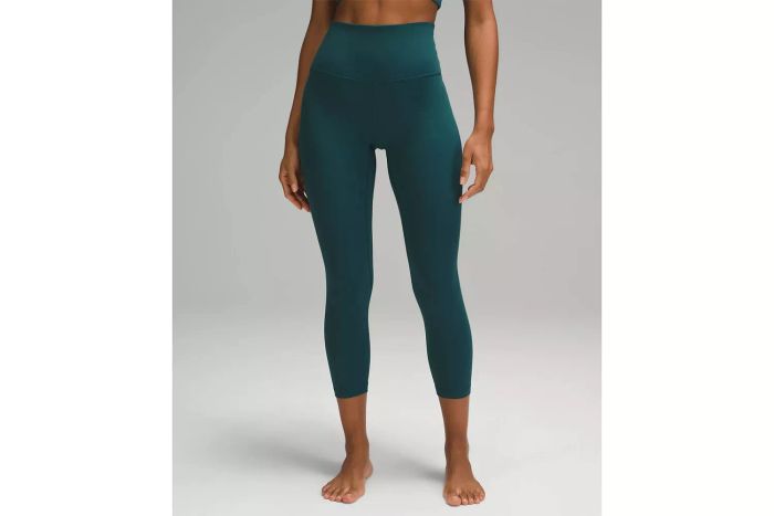 leggings with a high-waisted fit