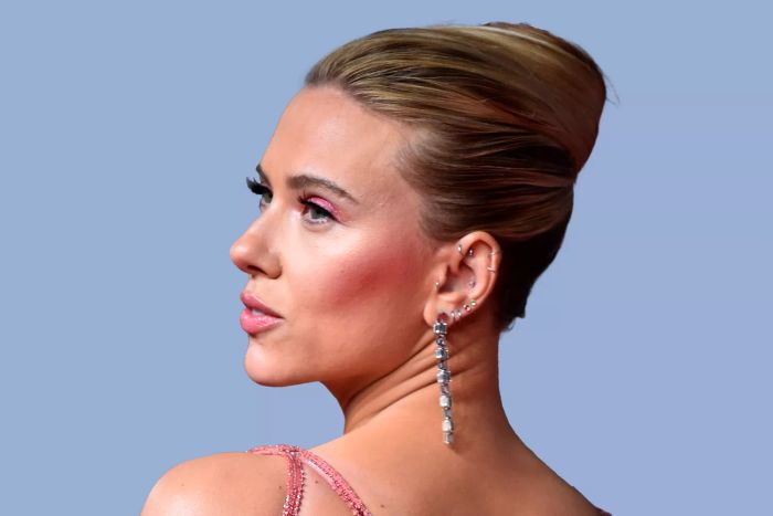 Scarlett Johansson at the 73rd British Academy Film Awards