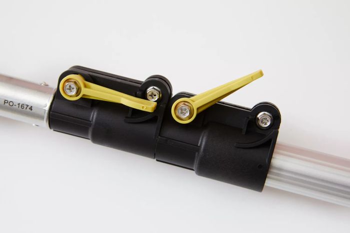 The lock mechanism on the DocaPole Microfiber Duster with Extension Pole.