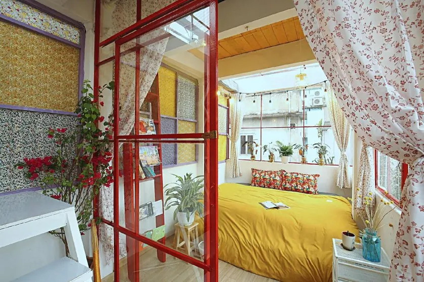 Ảnh Chung cư 100 m² 2 phòng ngủ, 1 phòng tắm riêng ở Quận Hoàn Kiếm (Marvelous view( City-Sky view, Park - Lake view))