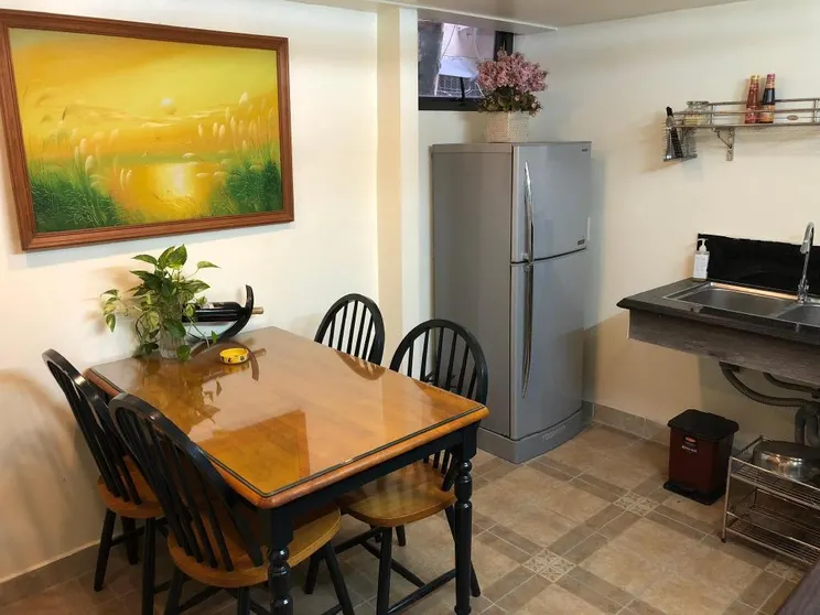 Ảnh Nhà mặt đất 35 m² 1 phòng ngủ, 1 phòng tắm riêng ở Trung tâm thành phố/chợ Sắt (Ventana house 101)