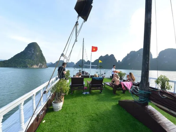 Ảnh Imperial Cruise Halong (Luxury Imperial Cruise Halong)