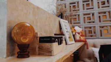 Ảnh Góc khuất (The Hidden Corner )