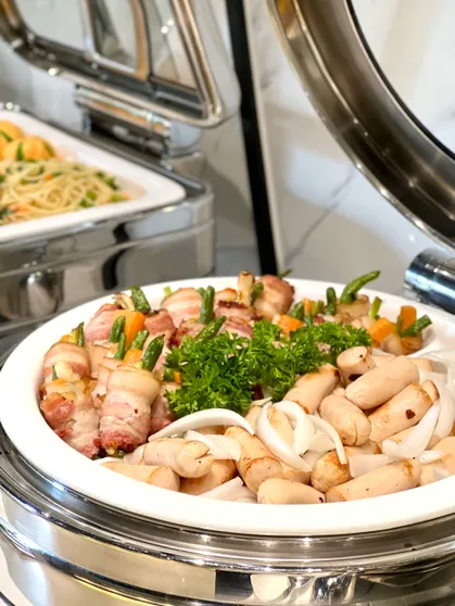 Ảnh Khách Sạn Queen Ann Hồ Chí Minh