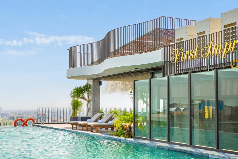 Ảnh Khách Sạn Golden Lotus Grand