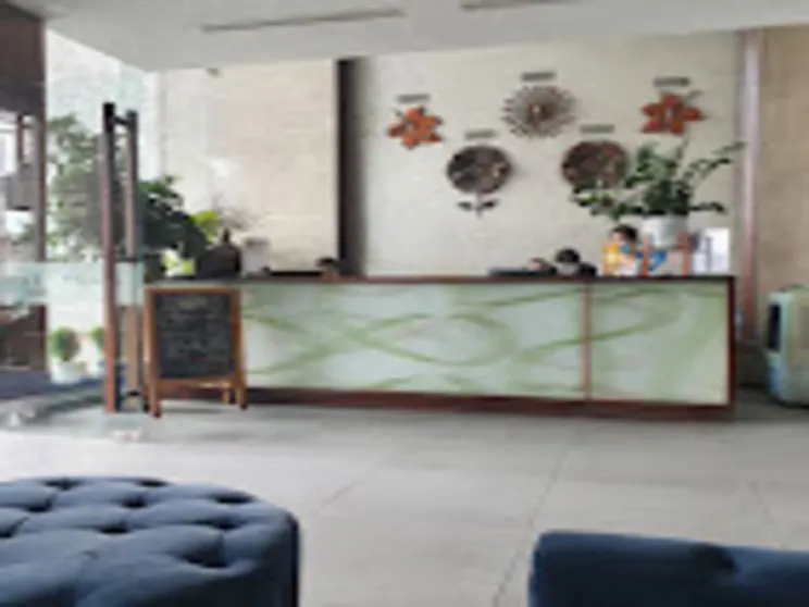 Ảnh Khách sạn và Căn hộ Halina