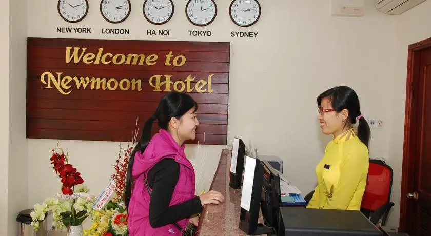 Ảnh New Moon Hotel