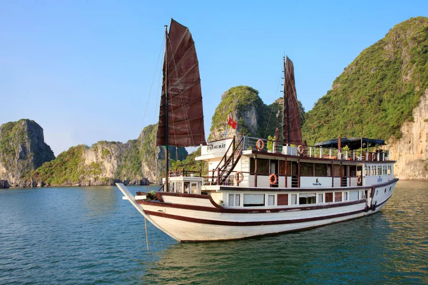 Ảnh Garden Bay Luxury Cruises