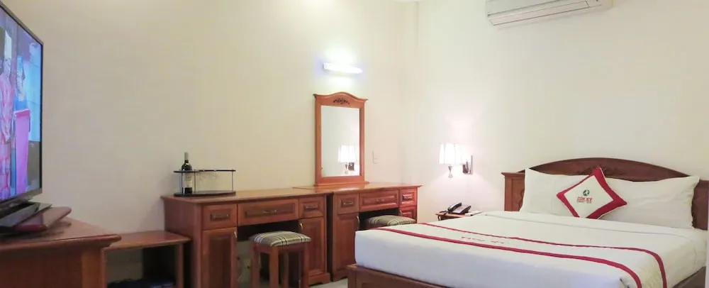 Ảnh Dìn Ký Cổng chào Bình Dương