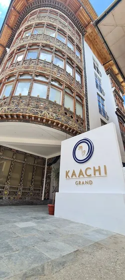 Ảnh Hotel Kaachi Grand