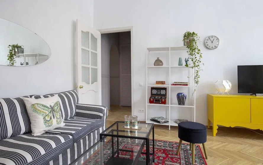 Ảnh City of Rivers near Palace Square