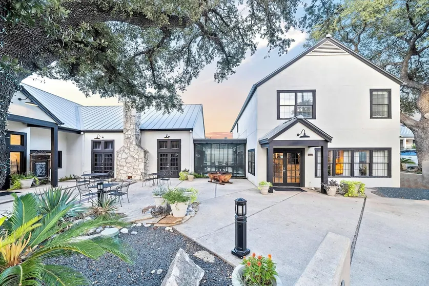 Ảnh Hillside Boutique Hotel