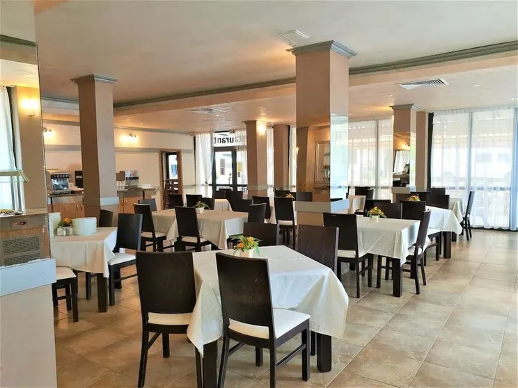 Ảnh Lovely Studio with Kitchenette & Balcony in Avalon Complex